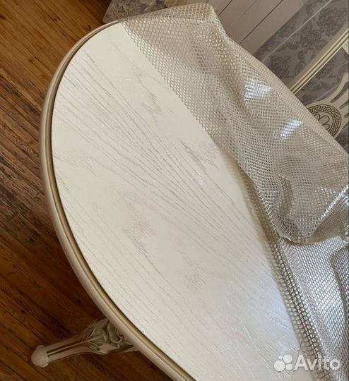 Кухонный стол