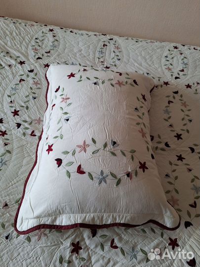 Покрывало стеганое и 2 наволочки