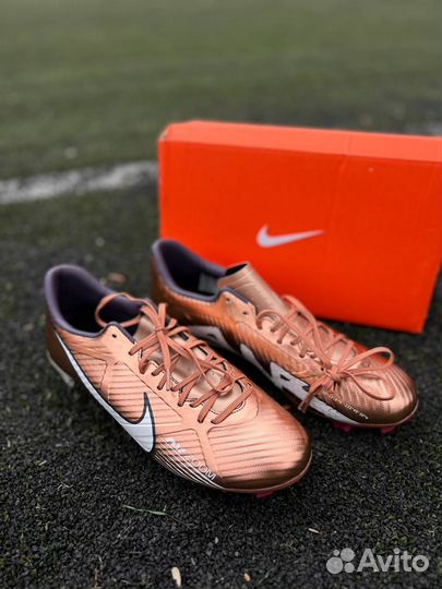 Футбольные бутсы