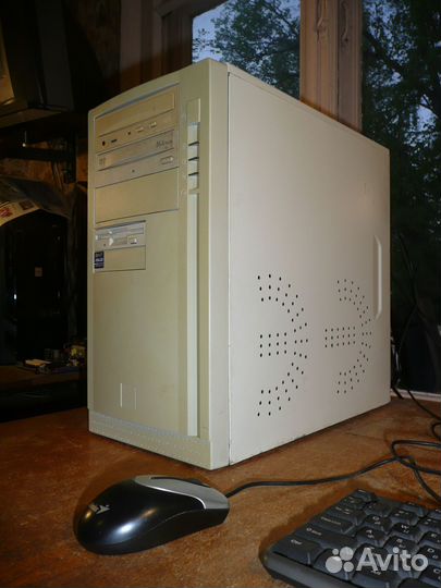 Intel Pentium 4 Windows 7 Professional