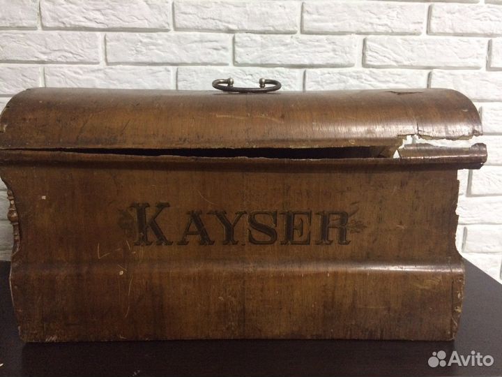 Крышка от старинной швейной машине