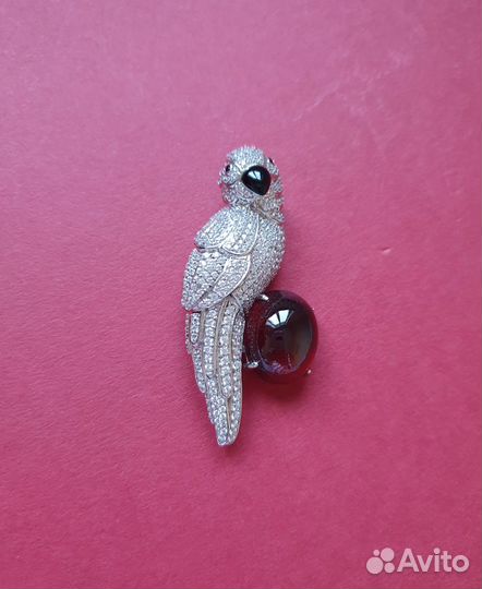 Попугай Подвеска-брошь под Cartier новый