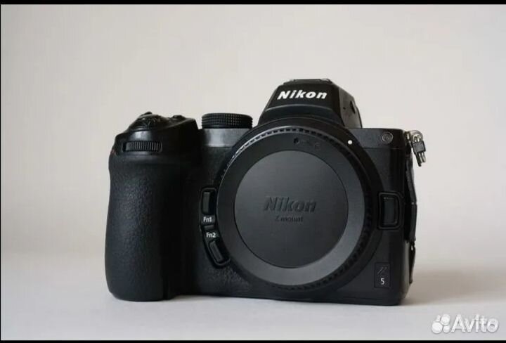 Nikon z5