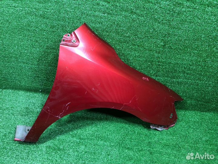 Крыло переднее правое Toyota Corolla Fielder