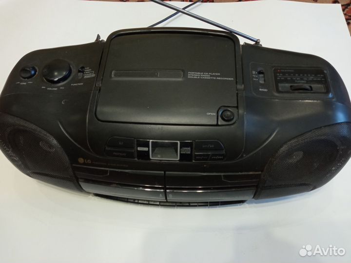 Бумбокс LG