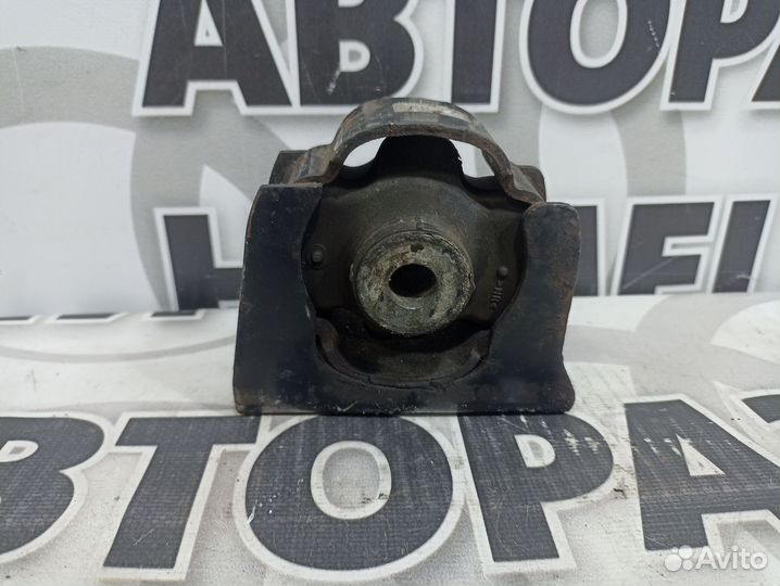 Опора двигателя передняя Toyota Avensis T 270