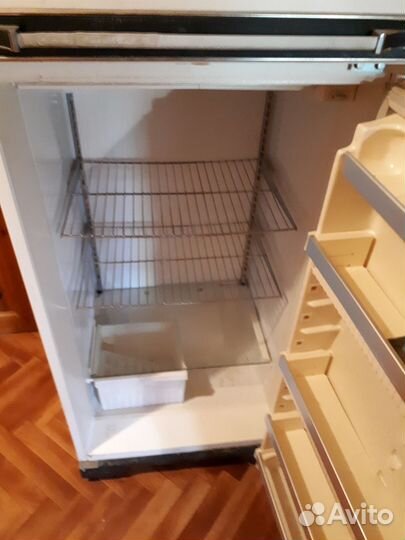 Холодильник бу Ока