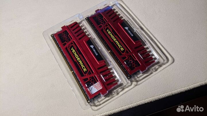 Оперативная память Corsair Vengeance