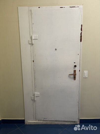 Дверь входная металлическая