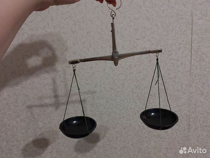 Весы ручные с чашами СССР