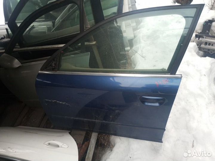 Дверь лев. перед. Audi A4B7