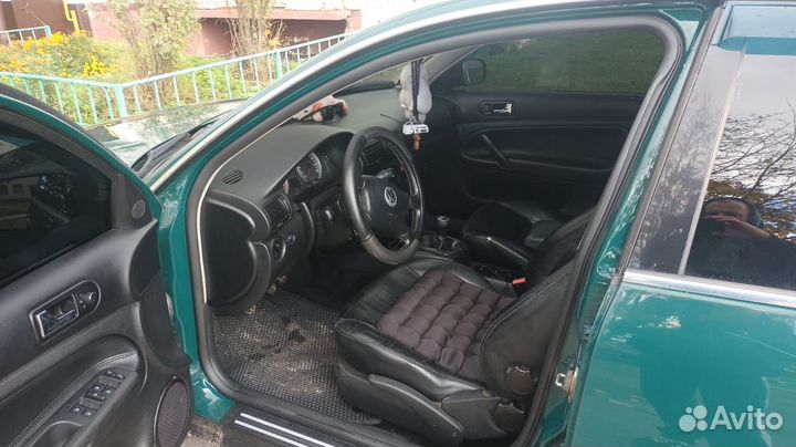 Volkswagen Passat 2.0 МТ, 2001, 270 000 км