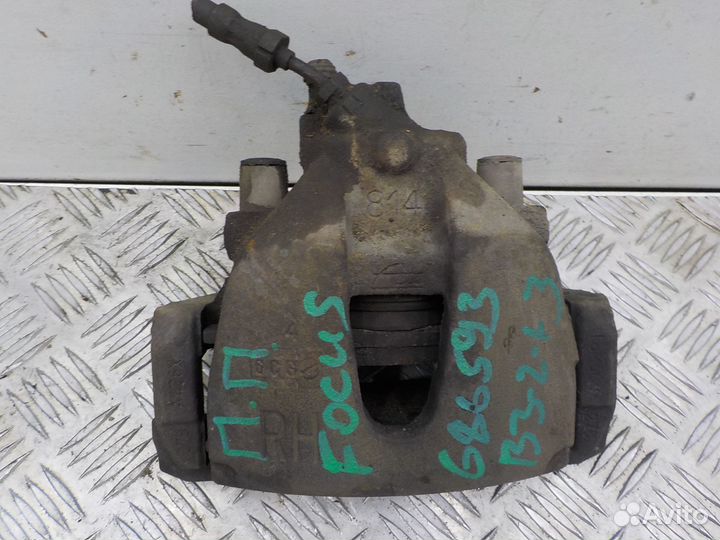 Суппорт тормозной передний правый на Ford Focus II