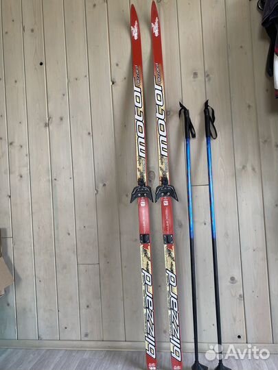 Лыжи 165см, ботинки лыжные 35р-р, палки