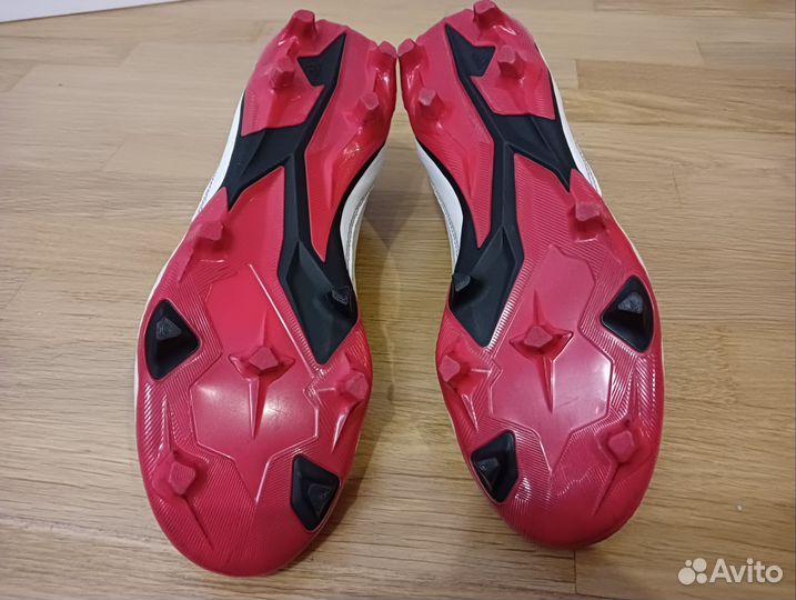 Бутсы adidas predator