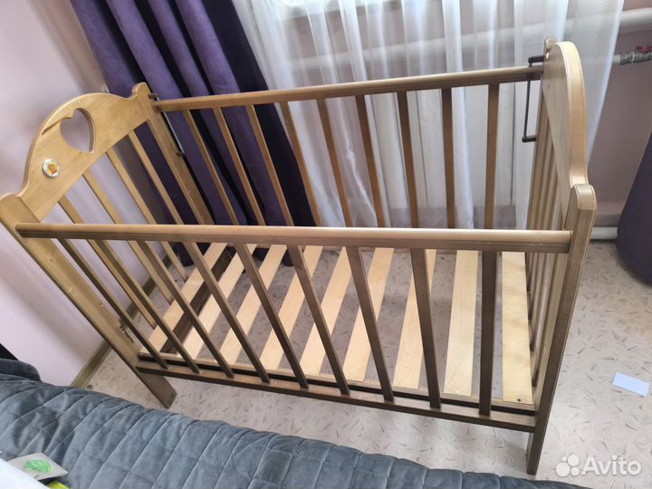 Детская кроватка