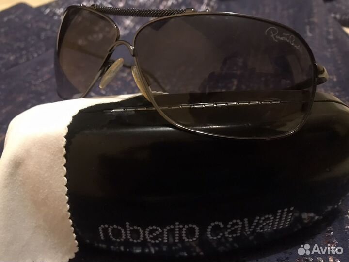 Солнцезащитные очки женские Roberto cavalli