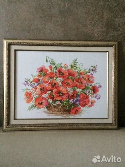 Вышивка крестом «Корзина с маками»
