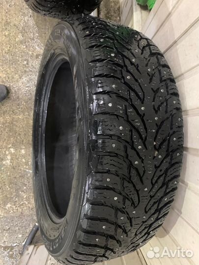 Nokian Tyres Hakkapeliitta 9 SUV 235/55 R19 105T