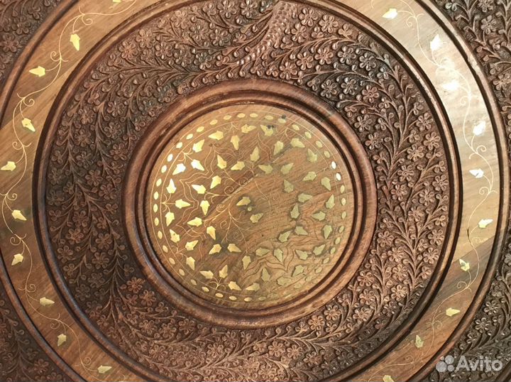 Настенное пано, столешница из красного дерева. Инд