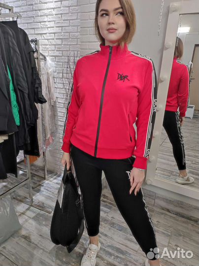 Костюм спортивный