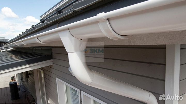 Водосточный желоб труба