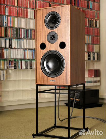 Полочная акустика Spendor Classic 1/2 Англия