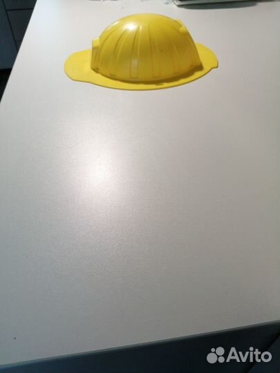 Игрушечная каска