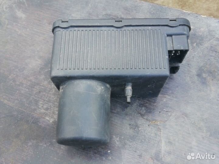 Компрессор центрального замка мерседес Mercedes w2