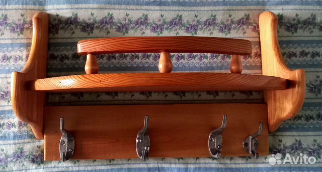 Вешалка для одежды настенная