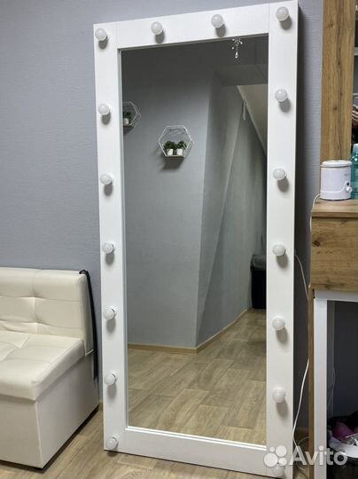 Зеркало с подсветкой