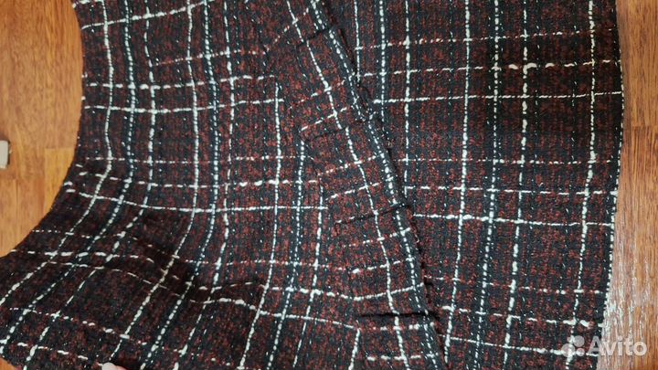 Твидовая юбка с воланом