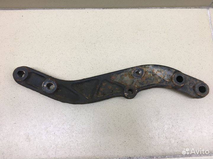 Кронштейн АКПП правый Vitara/Sidekick 1989-1999