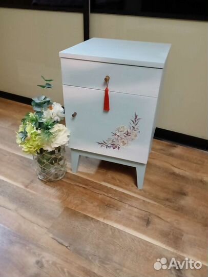 Тумба ретро