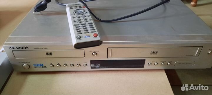 Dvd плеер и видиомагнитофон Phillips, Samsung