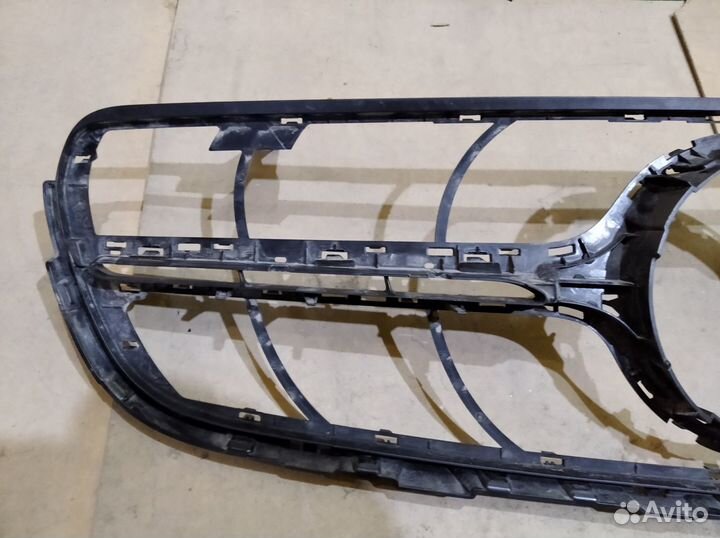 Решетка радиатора Mercedes-Benz GLC X253