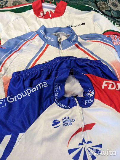 Три велоджерси (M, L)