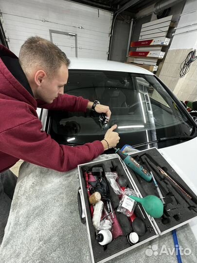 Обучение ремонту сколов трещин на стеклах