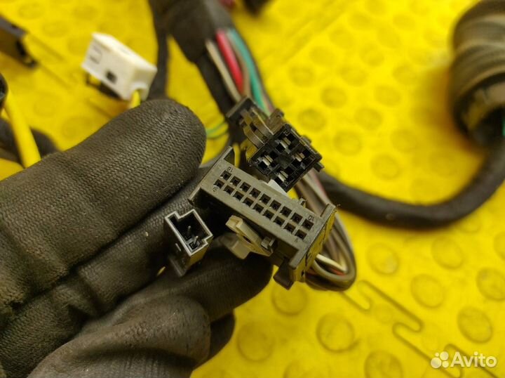 Проводка двери передняя правая Mercedes-Benz W210