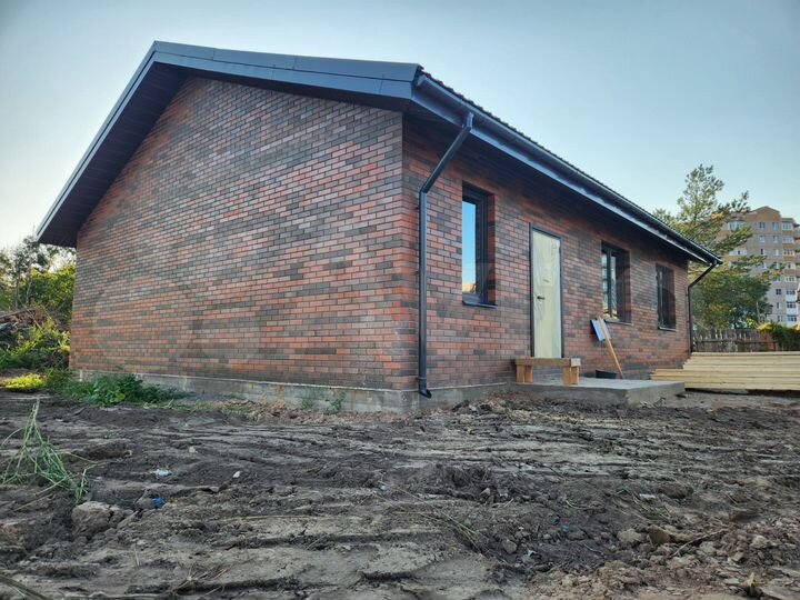 Дом 93 м² на участке 6 сот.