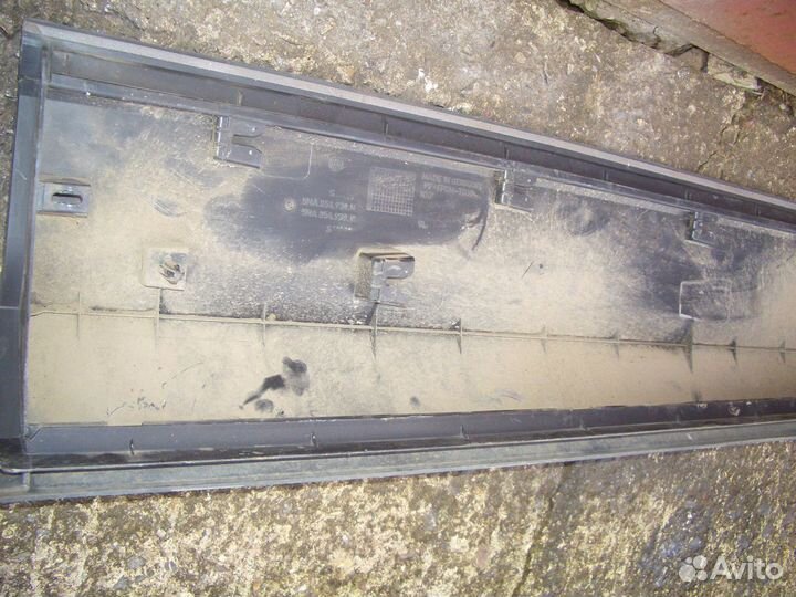 Накладка двери передней Фольксваген Тигуан с16