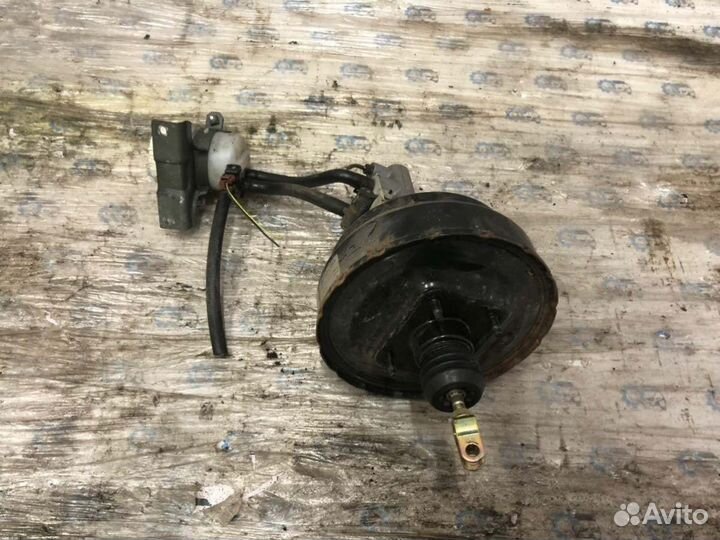 Главный тормозной цилиндр Opel Vectra B Y26SE 2002