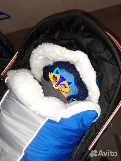 Зимний конверт в прогулочную коляску