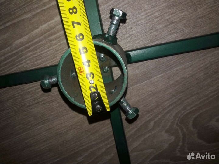 Подставка под елку