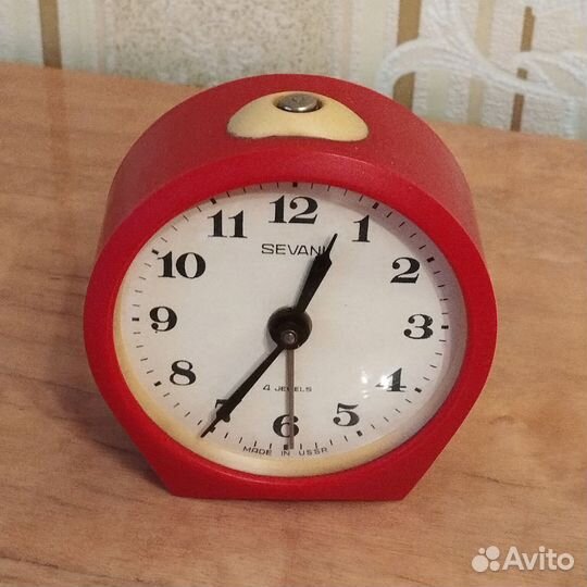 Часы СССР Будильник Севани
