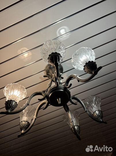 Люстра зик с хрустальными плафонами