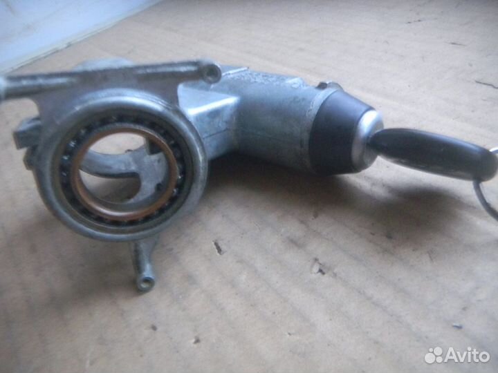 Y. Замок зажигания с ключом б/у Audi/VW Golf 78-94