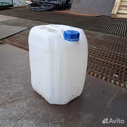 Канистра полиэтиленовая