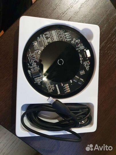 Безпроводное зарядное устройство Baseus