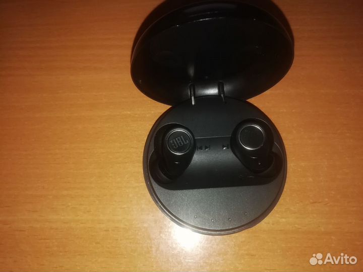 Беспроводные наушники JBL Free X